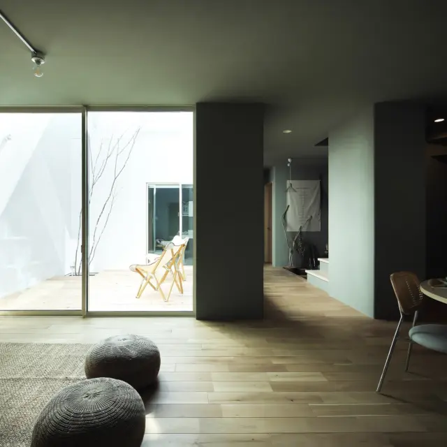 全ての時間が愛おしい

hospitality housing

-おもてなしの心を住まいにも-

自然と調和しながら、住まう人々を優しく包み込んでくれる住まい。
それこそが、時を経ても変わらない普遍的な本当の心地良さを育んでくれると考えています。

心を穏やかにしながら、ゆっくりと大切な時間を住み重ねられる、それが私たちイロハの家づくりです。

—————————————

■iroha (@iroha_architects)
奈良県奈良市西木辻町200-23
Tel: 0742-26-7111

—————————————

■モデルハウス

生駒郡斑鳩町 「斑鳩の家」
京都府城陽市 「城陽の家」
奈良県生駒市 「生駒の家」

ご来場予約はHPまたはお電話にて受け付けております。

—————————————

■施工エリア
奈良県、京都府南部、大阪東部、滋賀県南部、三重県南部など

—————————————
#間取り#住宅#インテリア#建築#工務店#いろは工務店#新築#新築一戸建て#注文住宅 #新築注文住宅 #新築デザイン #2階建て #リビング #中庭のある家 #塗り壁 #丁寧な暮らし #自然素材の家 #設計施工 #自由設計 #設計デザイン #施工事例 #奈良注文住宅 #京都注文住宅 #注文住宅 #奈良工務店 
#housedesign#Nara#architecture#housedesign
#japanarchitecture#interiordesign#design