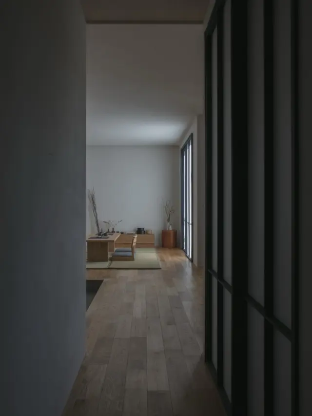 自然をそばに

hospitality housing

-おもてなしの心を住まいにも-

自然と調和しながら、住まう人々を優しく包み込んでくれる住まい。
それこそが、時を経ても変わらない普遍的な本当の心地良さを育んでくれると考えています。

心を穏やかにしながら、ゆっくりと大切な時間を住み重ねられる、それが私たちイロハの家づくりです。

—————————————

■iroha (@iroha_architects)
奈良県奈良市西木辻町200-23
Tel: 0742-26-7111

—————————————

■モデルハウス

生駒郡斑鳩町 「斑鳩の家」
奈良県生駒市 「生駒の家」

ご来場予約はHPまたはお電話にて受け付けております。

—————————————

■施工エリア
奈良県、京都府南部、大阪東部、滋賀県南部、三重県南部など

—————————————
#間取り#住宅#インテリア#建築#工務店#いろは工務店#新築#新築一戸建て#注文住宅 #新築注文住宅 #新築デザイン #平屋 #廊下 #珪藻土 #塗り壁 #丁寧な暮らし #自然素材の家 #設計施工 #自由設計 #設計デザイン #施工事例 #奈良注文住宅 #京都注文住宅 #注文住宅 #奈良工務店 
#housedesign#Nara#architecture#housedesign
#japanarchitecture#interiordesign#design