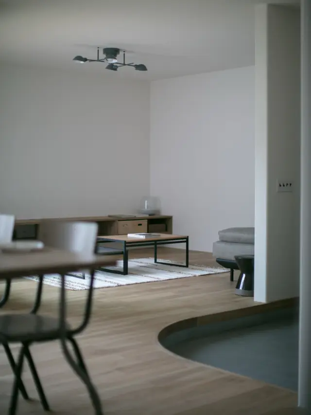 優しさを形にする

hospitality housing

-おもてなしの心を住まいにも-

自然と調和しながら、住まう人々を優しく包み込んでくれる住まい。
それこそが、時を経ても変わらない普遍的な本当の心地良さを育んでくれると考えています。

心を穏やかにしながら、ゆっくりと大切な時間を住み重ねられる、それが私たちイロハの家づくりです。

—————————————

■iroha (@iroha_architects)
奈良県奈良市西木辻町200-23
Tel: 0742-26-7111

—————————————

■モデルハウス
奈良県生駒市 「生駒の家」

ご来場予約はHPまたはお電話にて受け付けております。

—————————————

■施工エリア
奈良県、京都府南部、大阪東部、滋賀県南部、三重県南部など

—————————————
#奈良 #リビング #建築 #注文住宅 #平屋