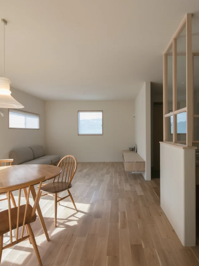 理想を叶える

hospitality housing

-おもてなしの心を住まいにも-

自然と調和しながら、住まう人々を優しく包み込んでくれる住まい。
それこそが、時を経ても変わらない普遍的な本当の心地良さを育んでくれると考えています。

心を穏やかにしながら、ゆっくりと大切な時間を住み重ねられる、それが私たちイロハの家づくりです。

—————————————

■iroha (@iroha_architects)
奈良県奈良市西木辻町200-23
Tel: 0742-26-7111

—————————————

■モデルハウス
奈良県奈良市「西大寺の家」
奈良県生駒市 「生駒の家」

ご来場予約はHPまたはお電話にて受け付けております。

—————————————

■施工エリア
奈良県、京都府南部、大阪東部、滋賀県南部、三重県南部など

—————————————
#リビング #塗り壁 #建築 #注文住宅 #平屋